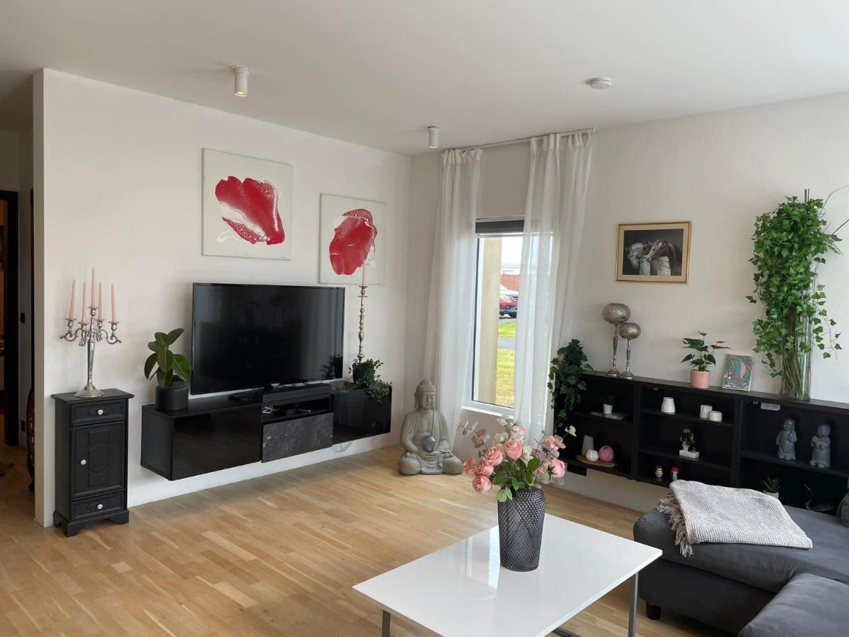 Spacious 3Br Condo Near Blue Lagoon 15M Airport 9M Njarthvik Exterior photo